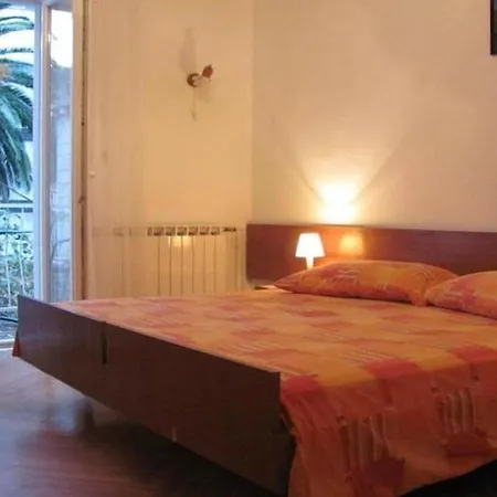 Daire Zec - With Terrace 3 Adults