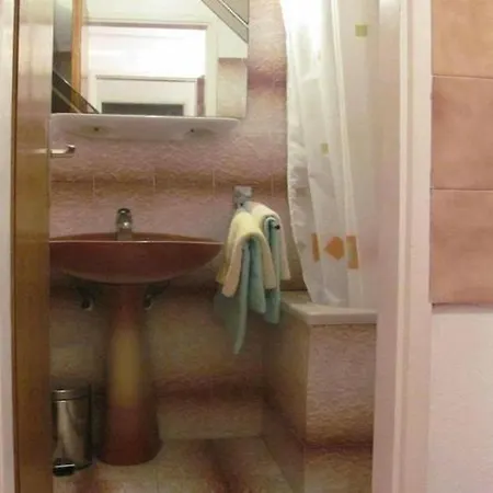 Zec - With Terrace 3 Adults Daire *